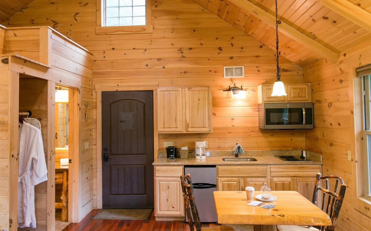 Whispering Pines Treehouse By Amish Country Lodging Millersburg Luaran gambar